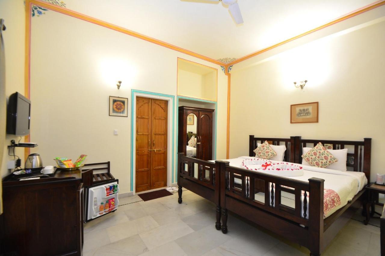 Jaipur Vintage House Acomodação com café da manhã Exterior foto