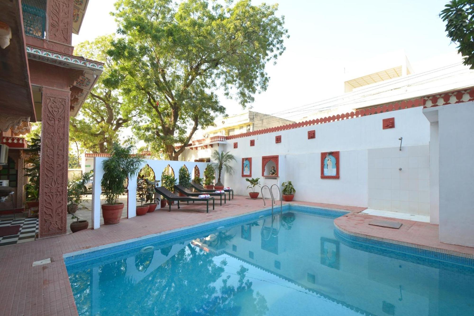 Jaipur Vintage House Acomodação com café da manhã Exterior foto
